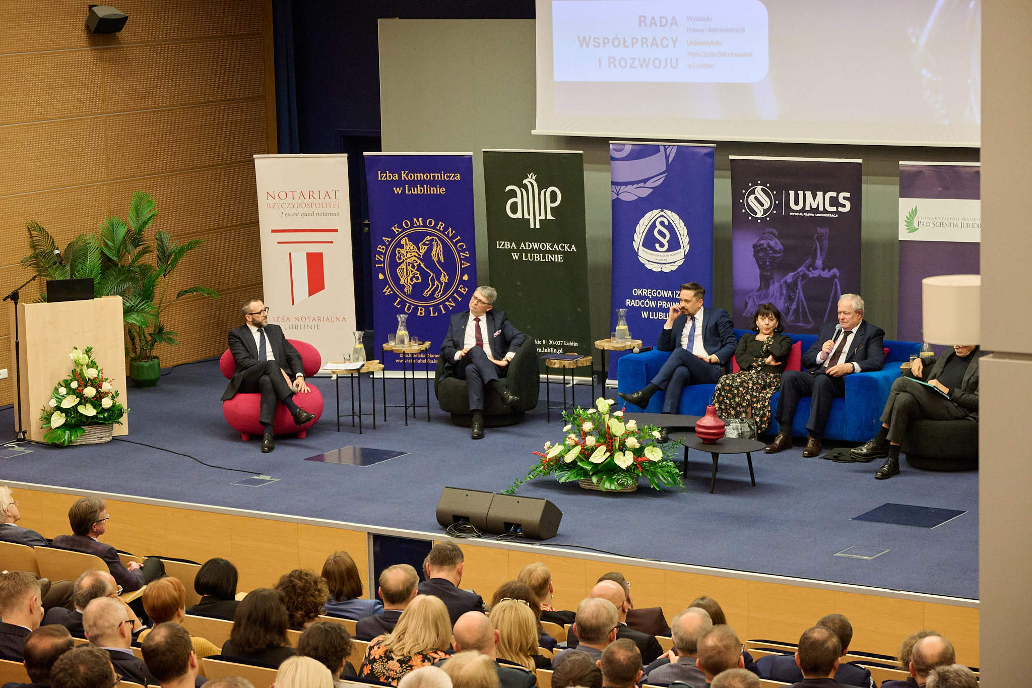 Read more about the article Disputatio Iuridica | Państwo i Prawo – współczesność, wyzwania i zagrożenia